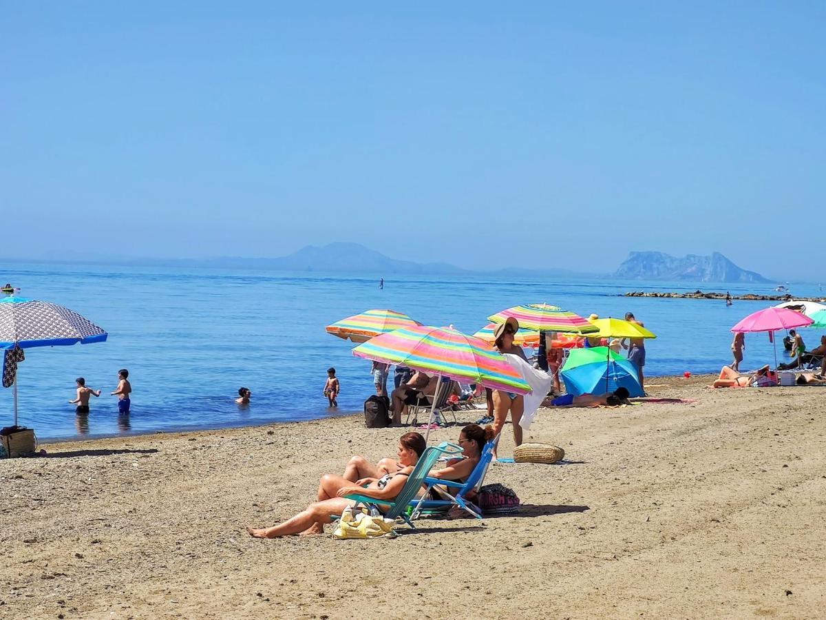 Spacious Beachfront Town House In Estepona With Fully Equipped Kitchen, Pools, Garden, Sea View Ngoại thất bức ảnh
